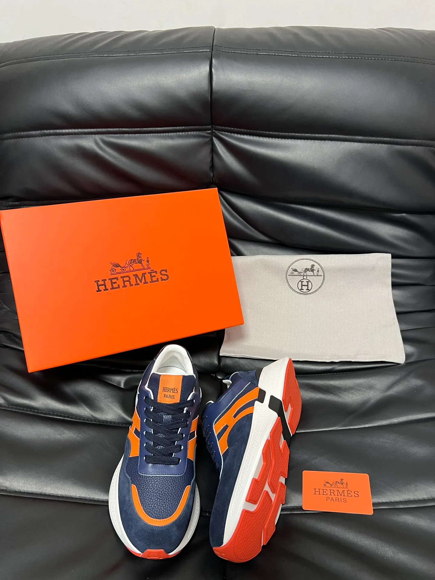 [HERMES] Hermès men's shoes 💰520💰 - High-end quality original order - Upper: 🔝 tumbled calfskin, suede calfskin, shoe body sewn with H pattern - Lining: water-dyed cowhide - Outsole: ultra-light T men's shoes 💰U foam rubber; two-color molded outsole - Super high quality control, fine workmanship: highlighted (high-end, luxury, grade) -Size : 39-44 (38, 45 can be customized)